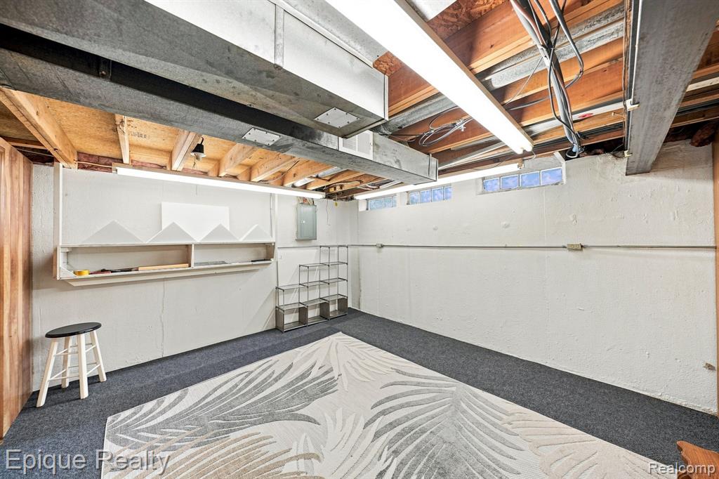 15031 Pilgrim Court