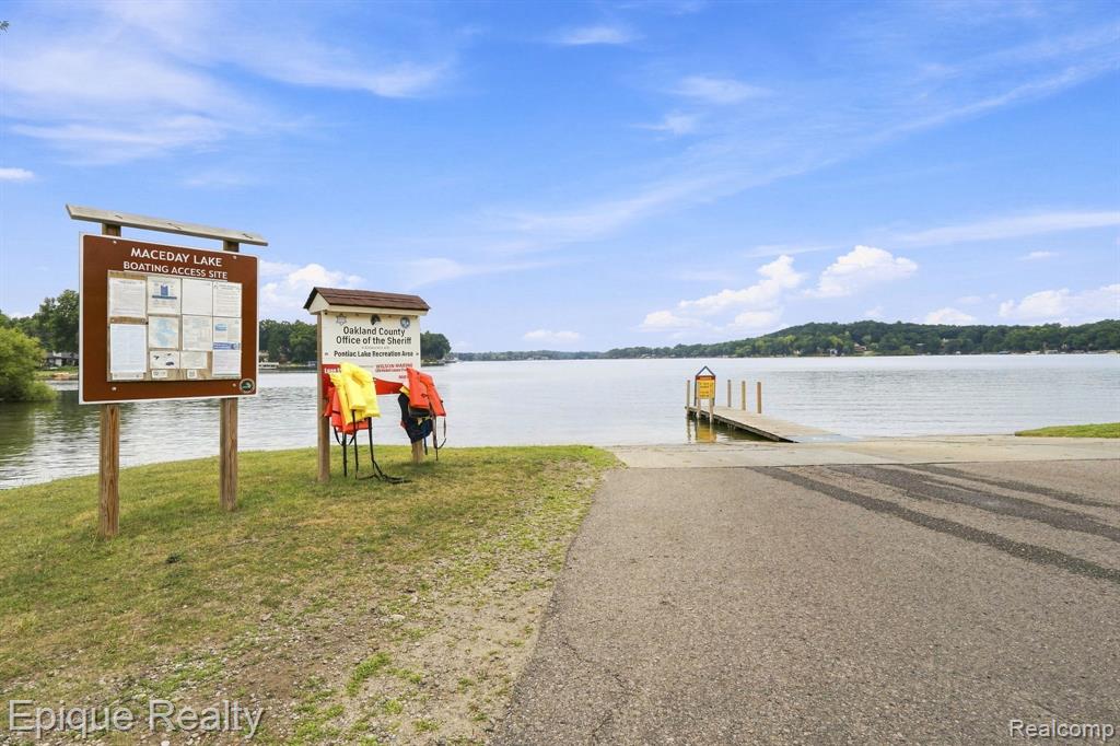 7050 Williams Lake Road