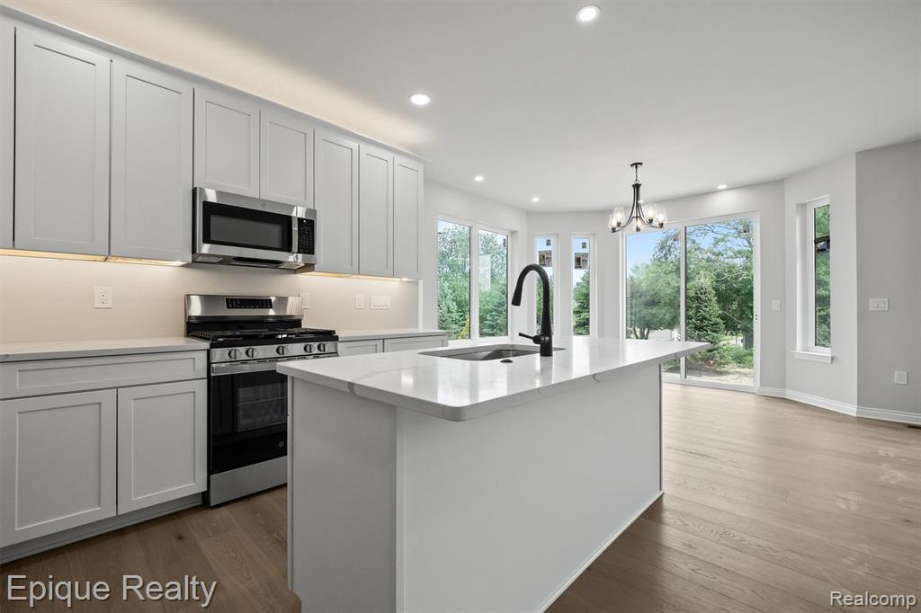 3358 Cornerstone Drive # 10