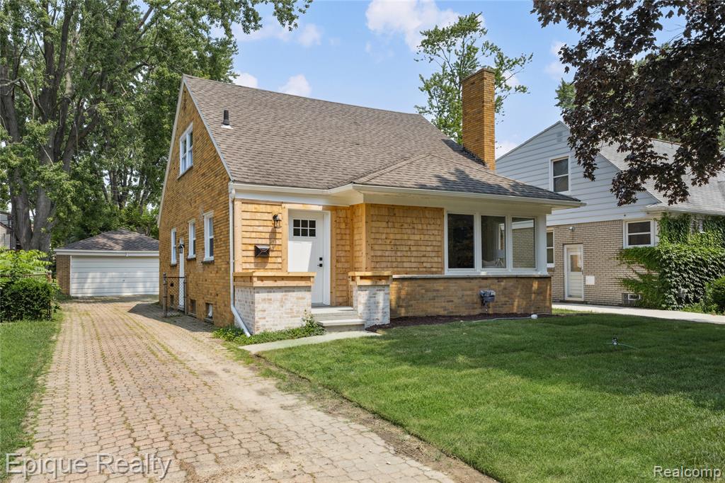 1808 W 12 Mile Road