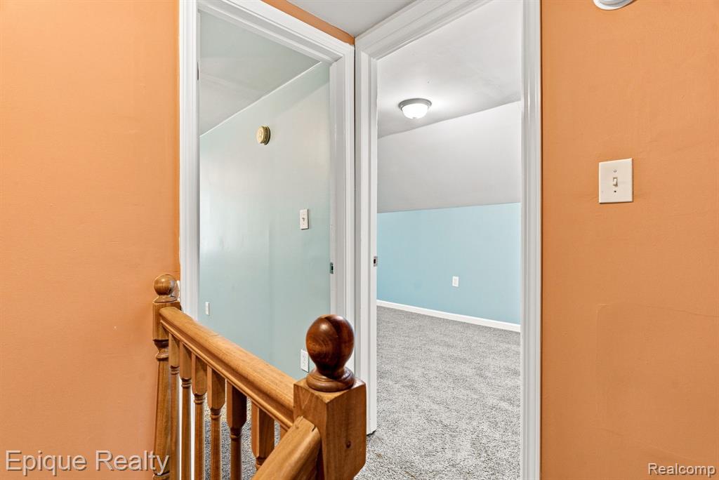 2413 Walnut Street