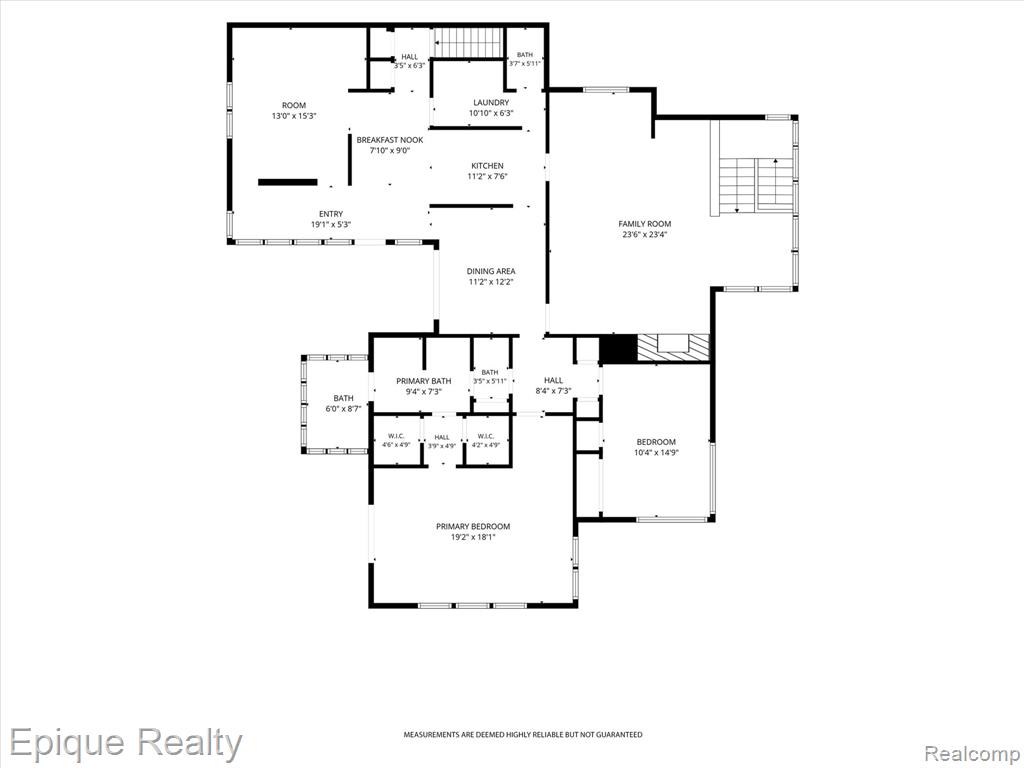 2200 Navarre Circle