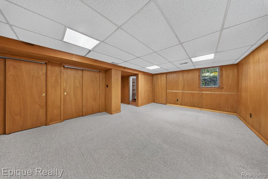 2200 Navarre Circle
