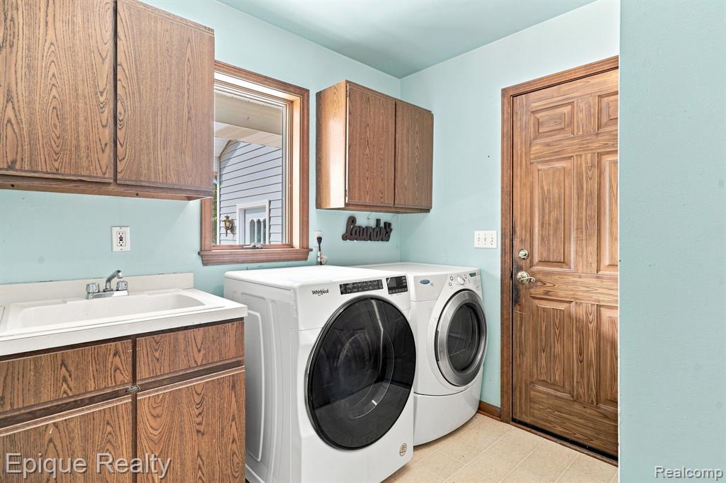 11315 Lippincott Boulevard