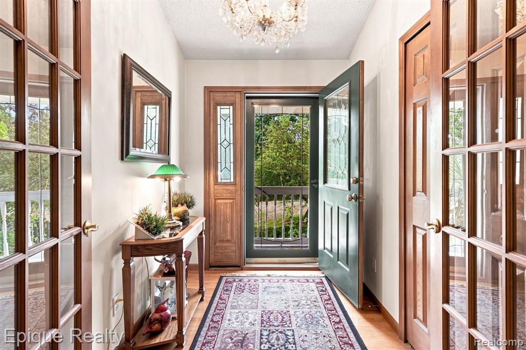 11315 Lippincott Boulevard