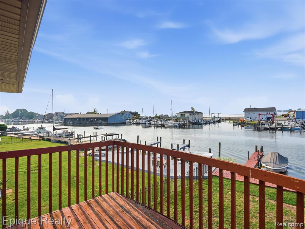32354 N River Road