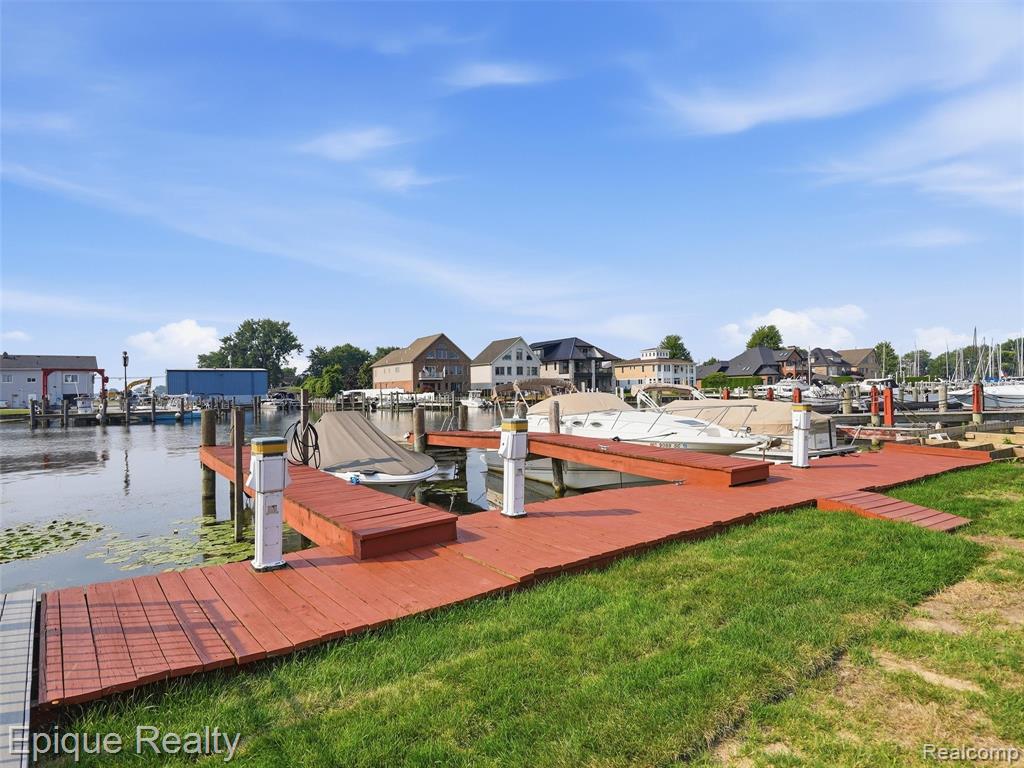 32354 N River Road