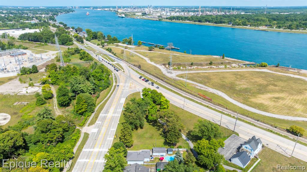 403 Gratiot Boulevard