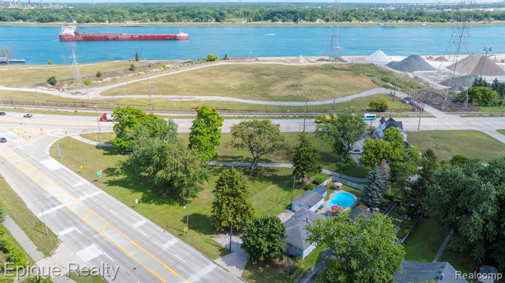 403 Gratiot Boulevard