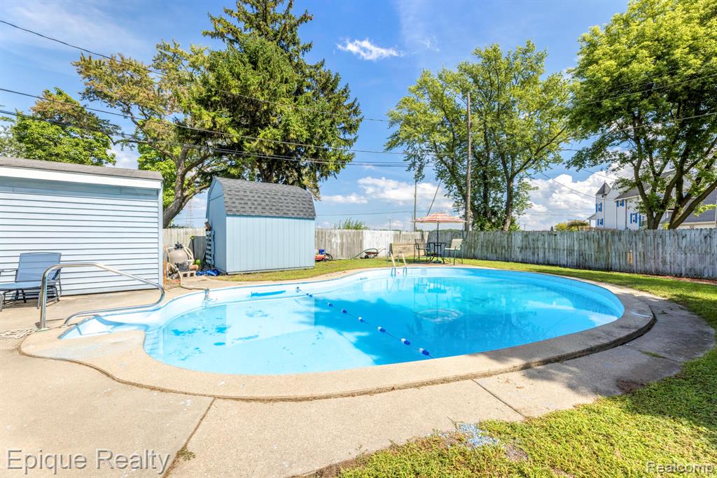 403 Gratiot Boulevard