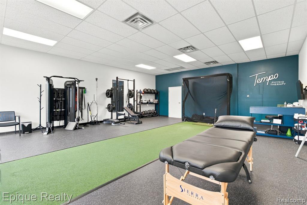 360 E Grand Blanc