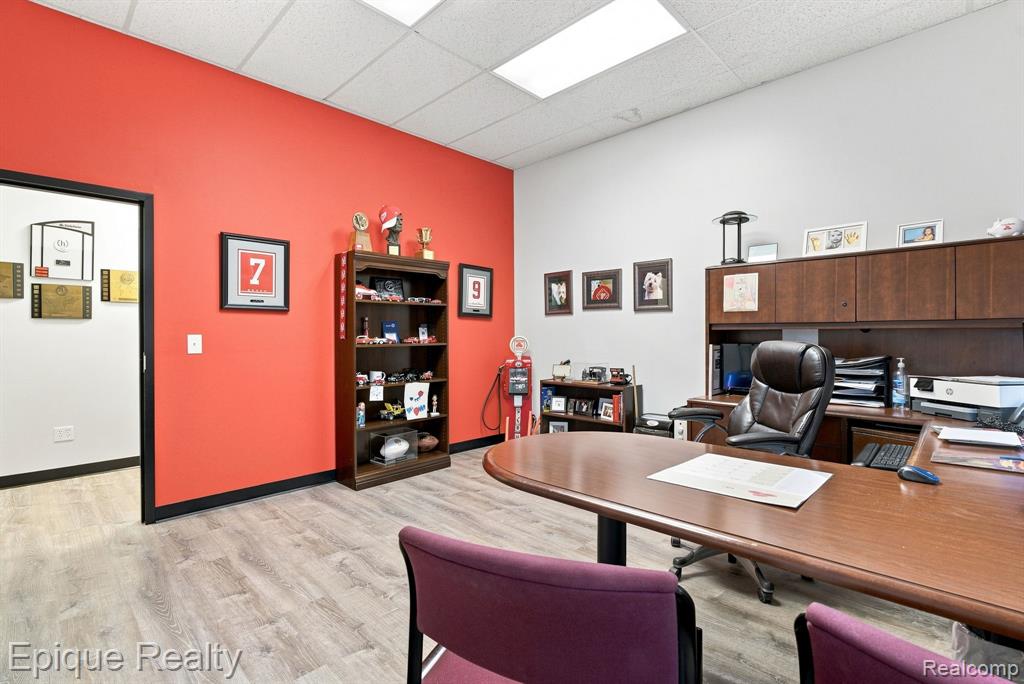 360 E Grand Blanc