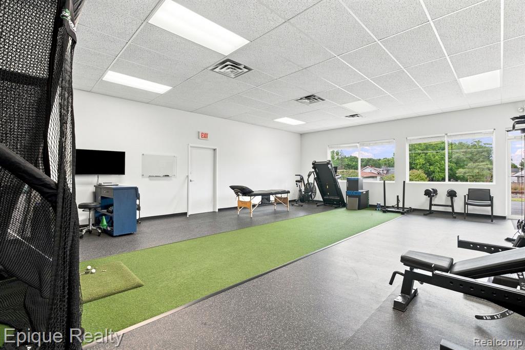 360 E Grand Blanc