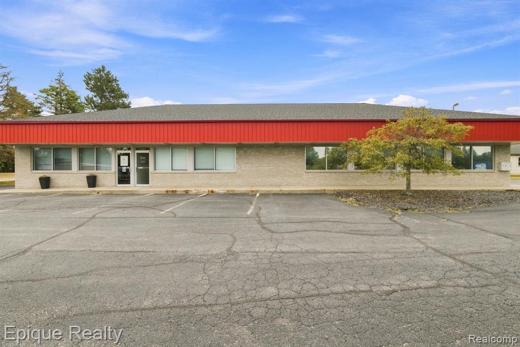 360 E Grand Blanc