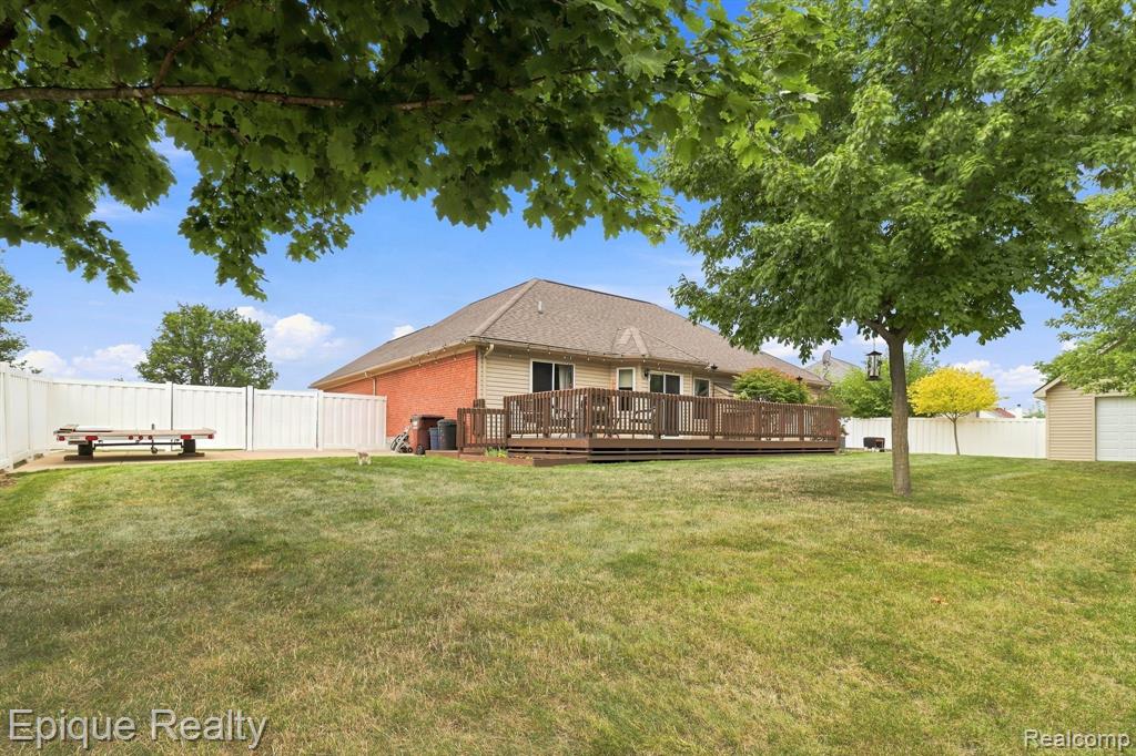 5208 Foxhill Lane