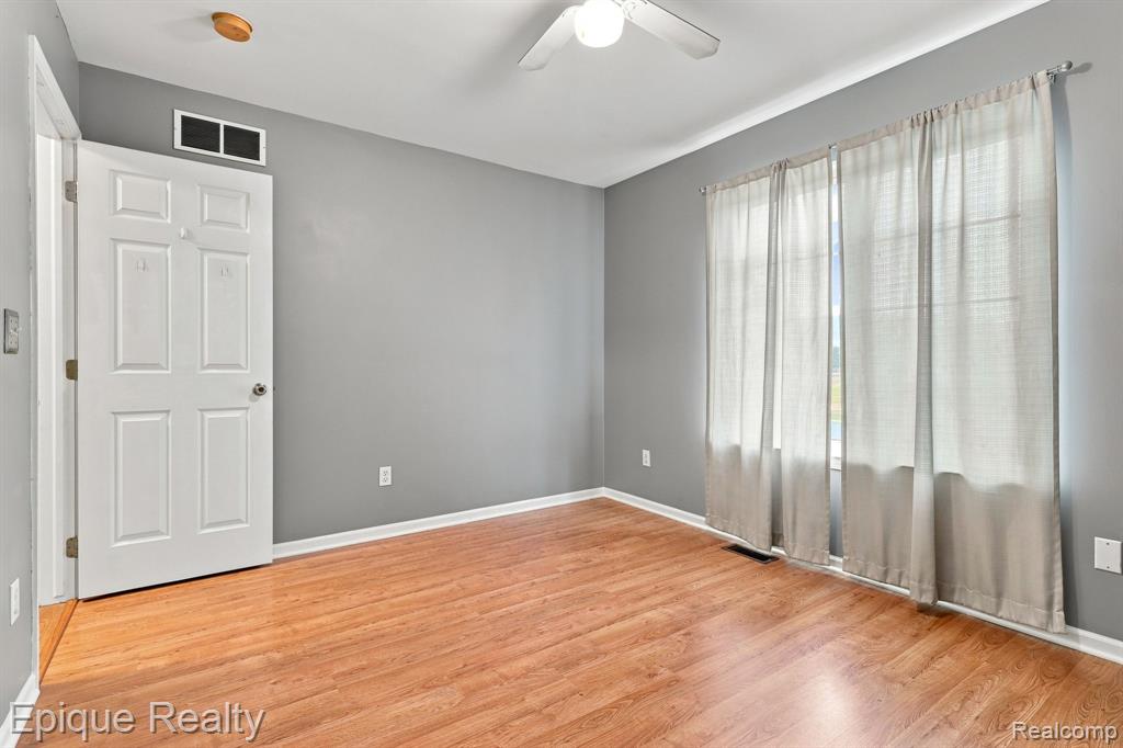 5208 Foxhill Lane