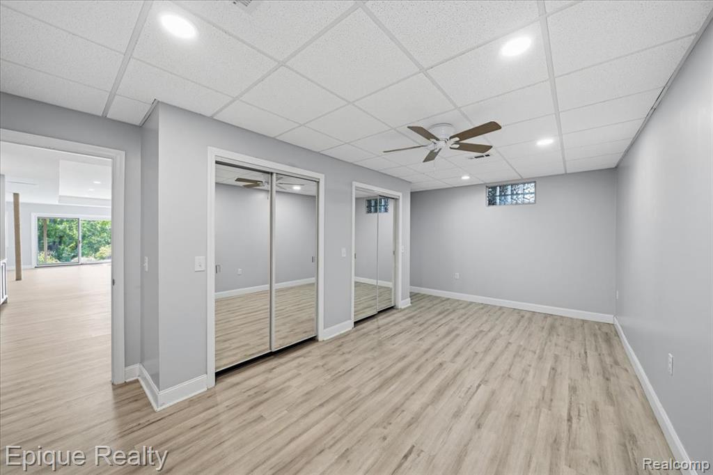 395 Indianwood Road