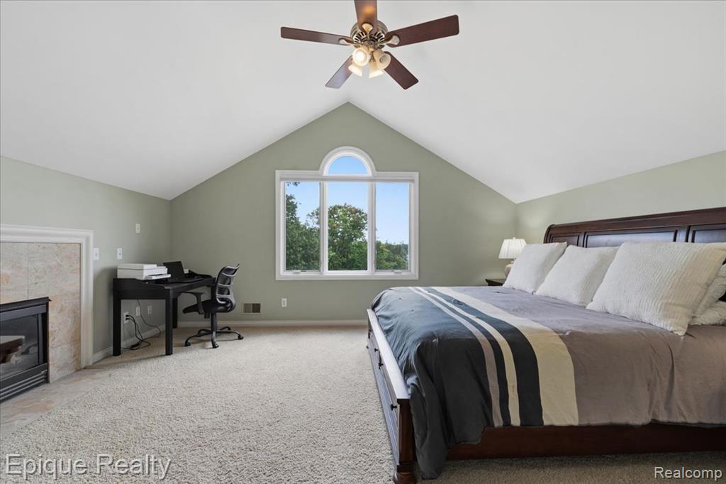 395 Indianwood Road