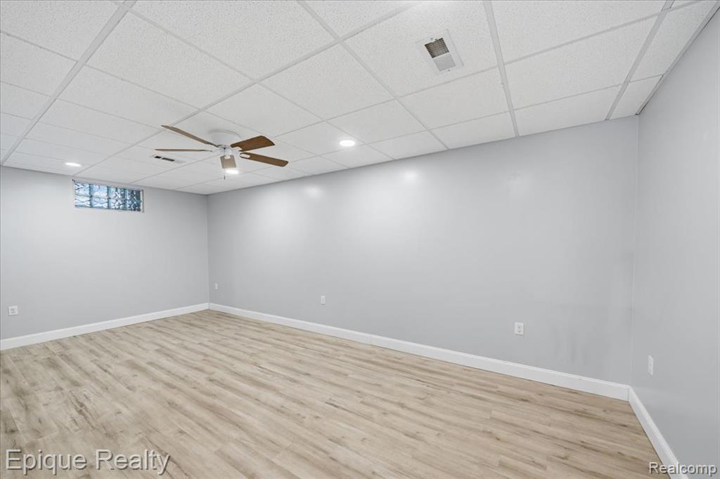395 Indianwood Road