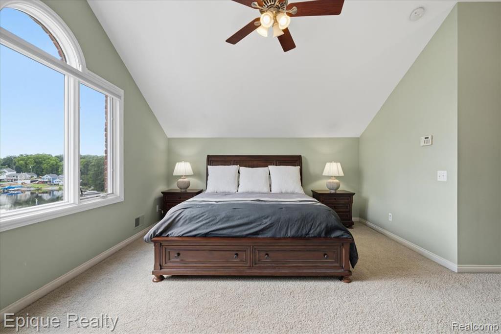 395 Indianwood Road