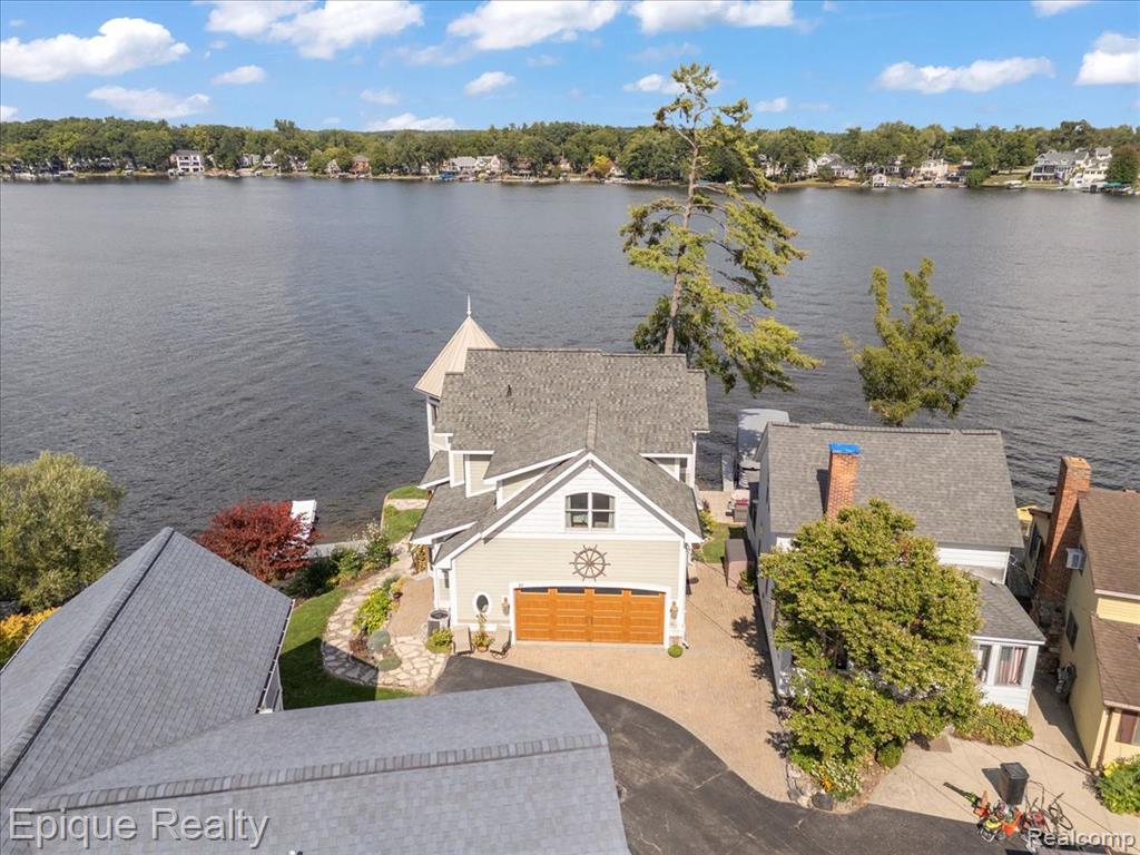 51 Crescent Avenue
