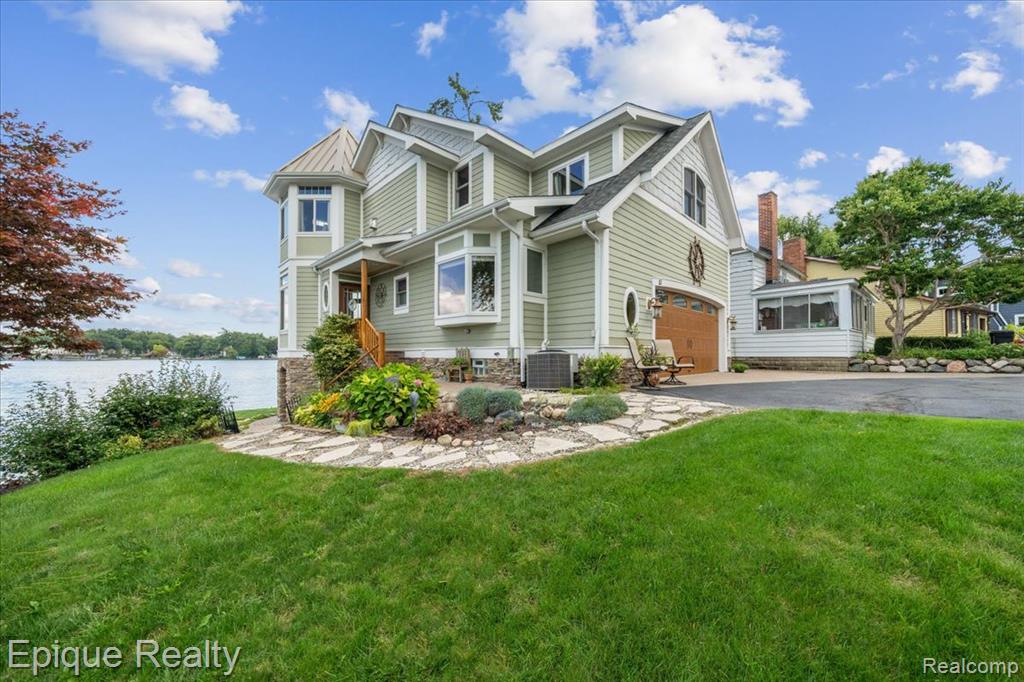 51 Crescent Avenue