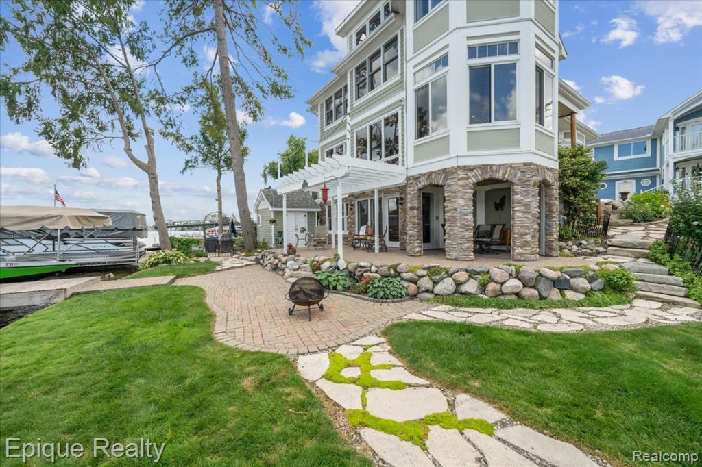 51 Crescent Avenue