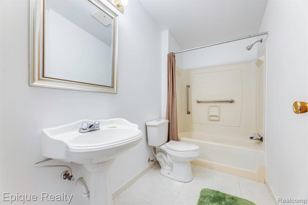 3501 Idle Hour Court