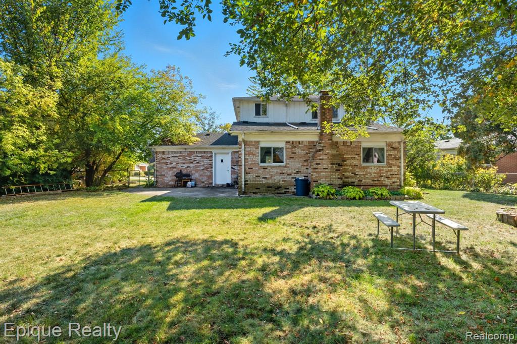 2263 Camilla Drive
