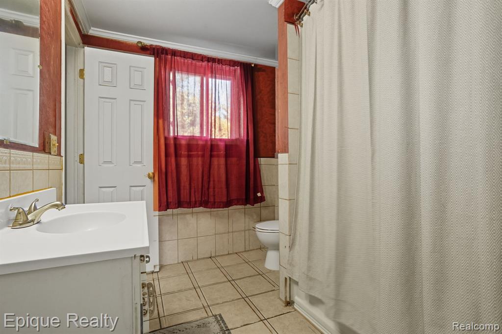 2263 Camilla Drive