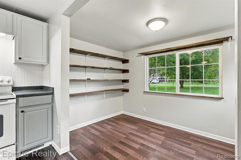 3652 Norman Road