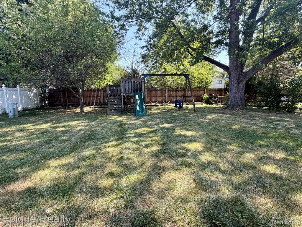 2876 Winter Drive