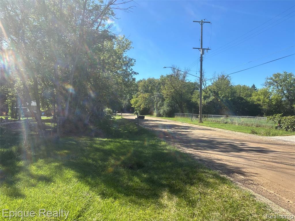 3483 W Gracelawn Avenue