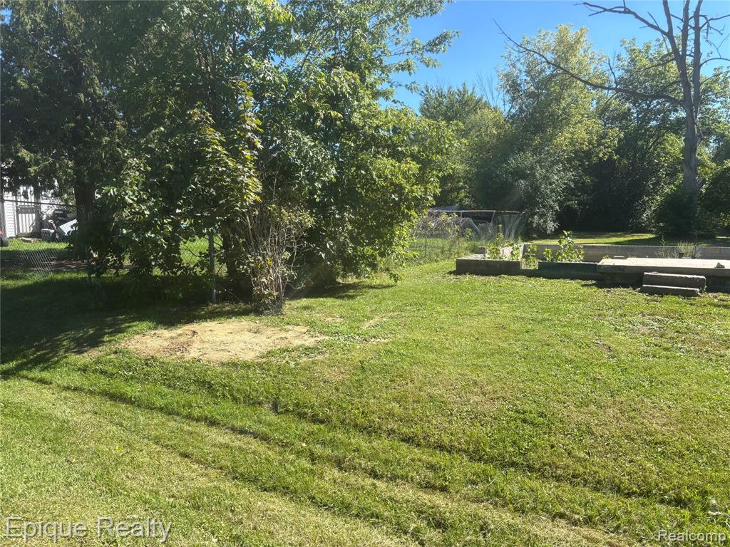 3483 W Gracelawn Avenue