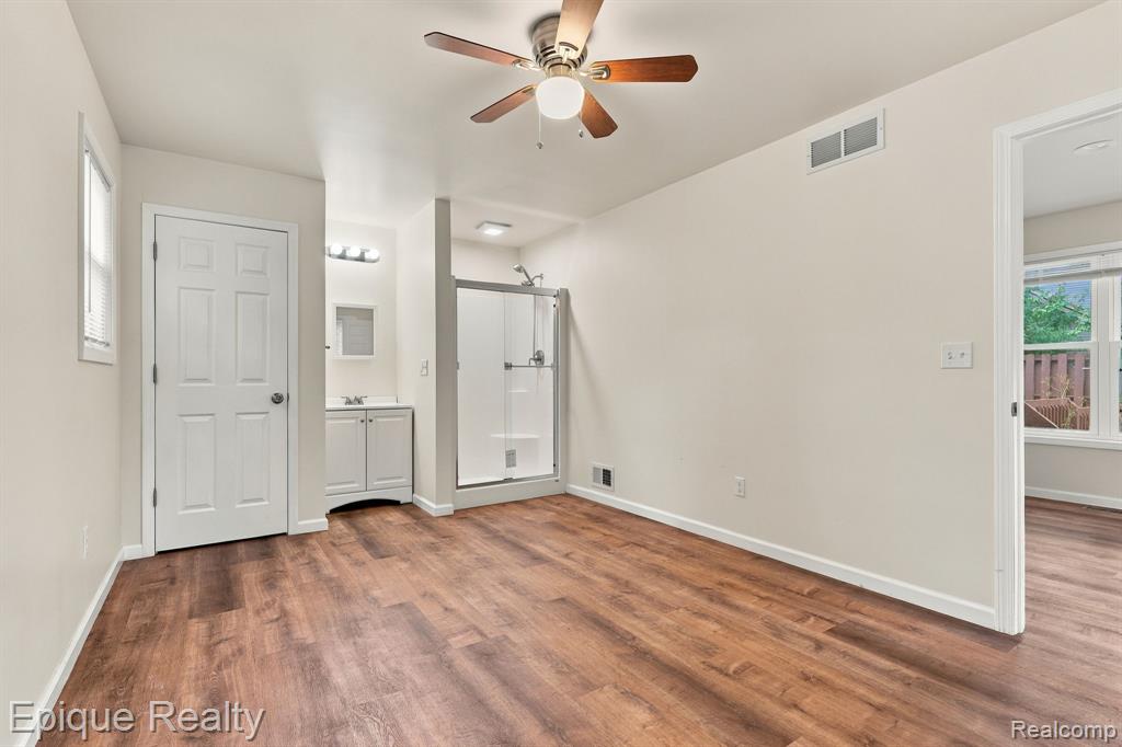 2887 Harwood Drive