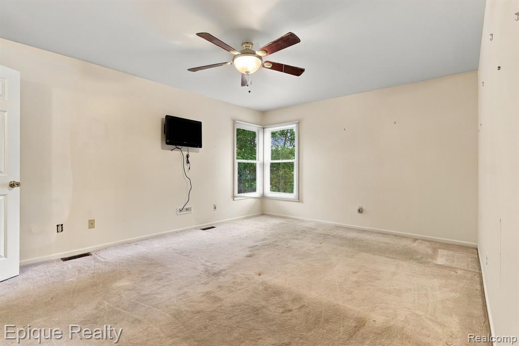 2887 Harwood Drive