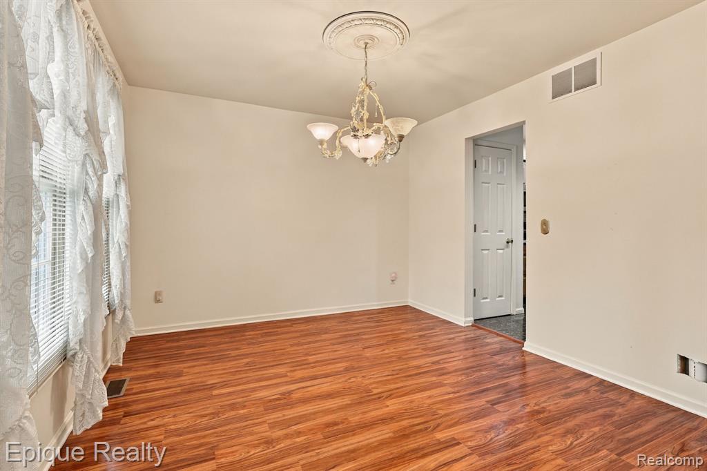 2887 Harwood Drive