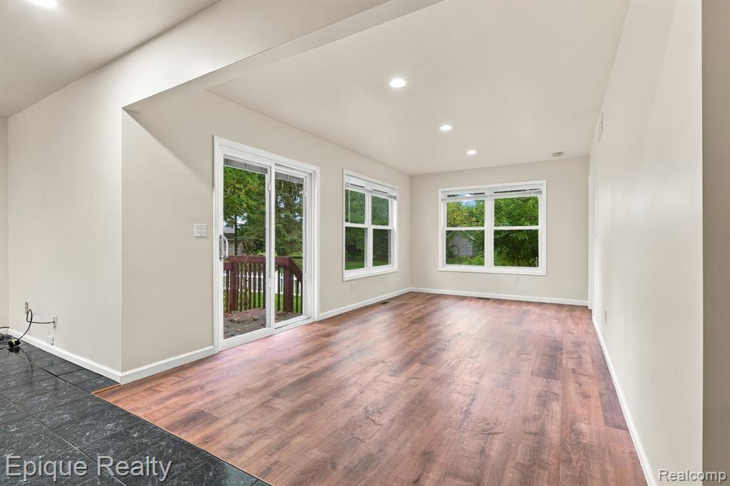 2887 Harwood Drive