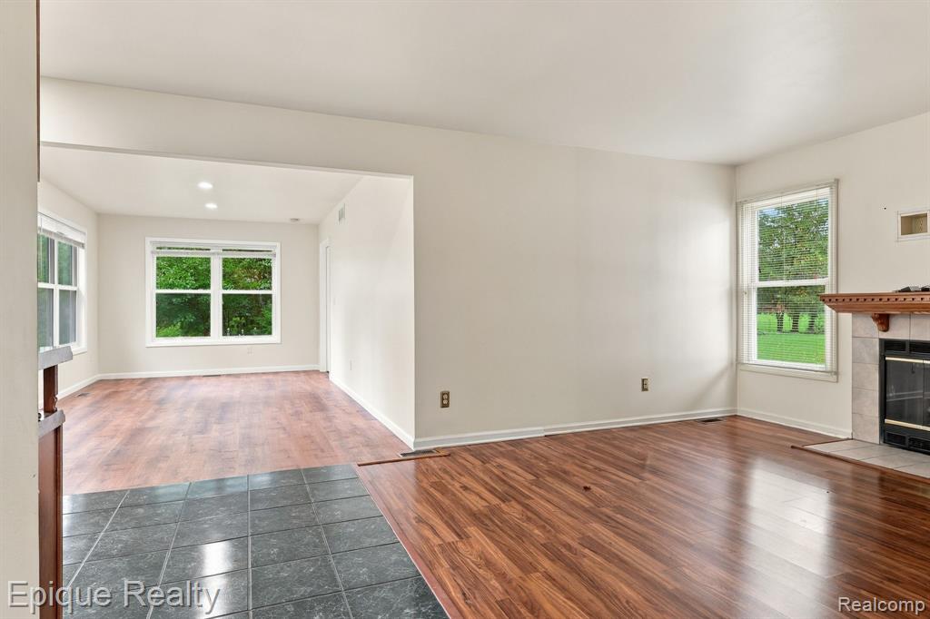 2887 Harwood Drive