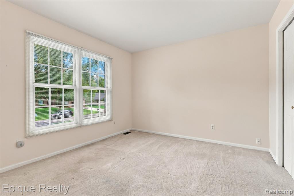 2887 Harwood Drive