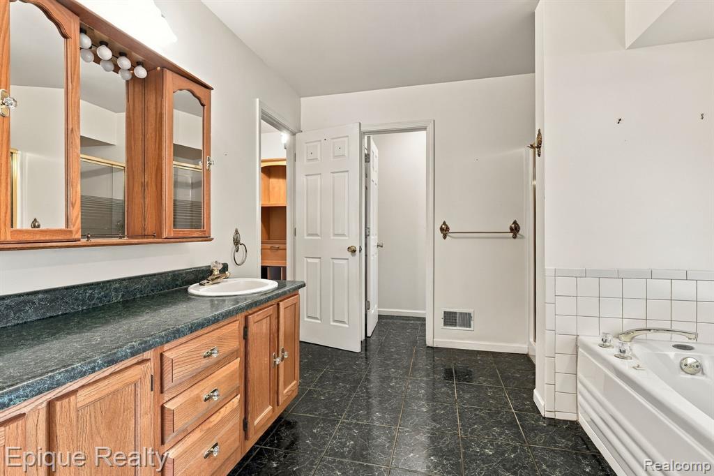 2887 Harwood Drive