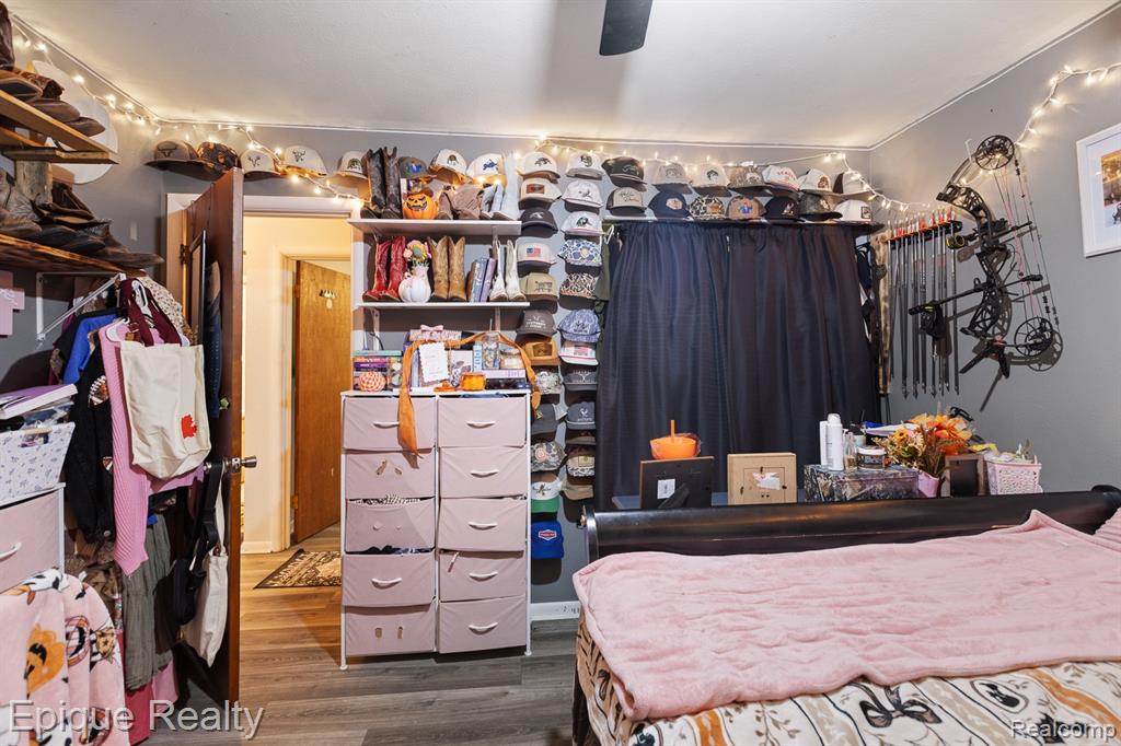 1231 Vine Street