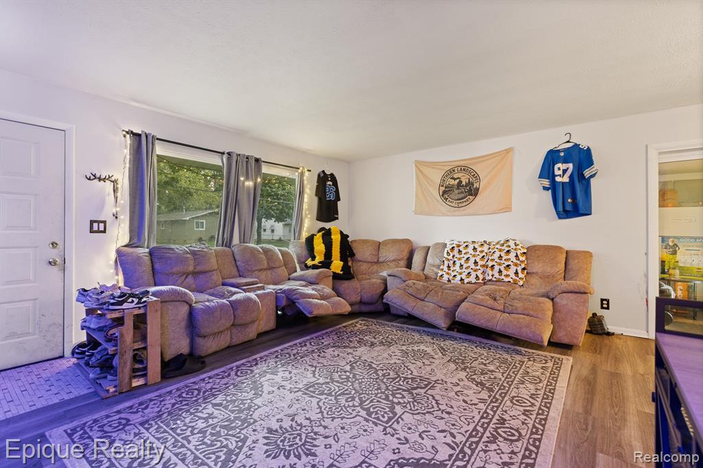 1231 Vine Street