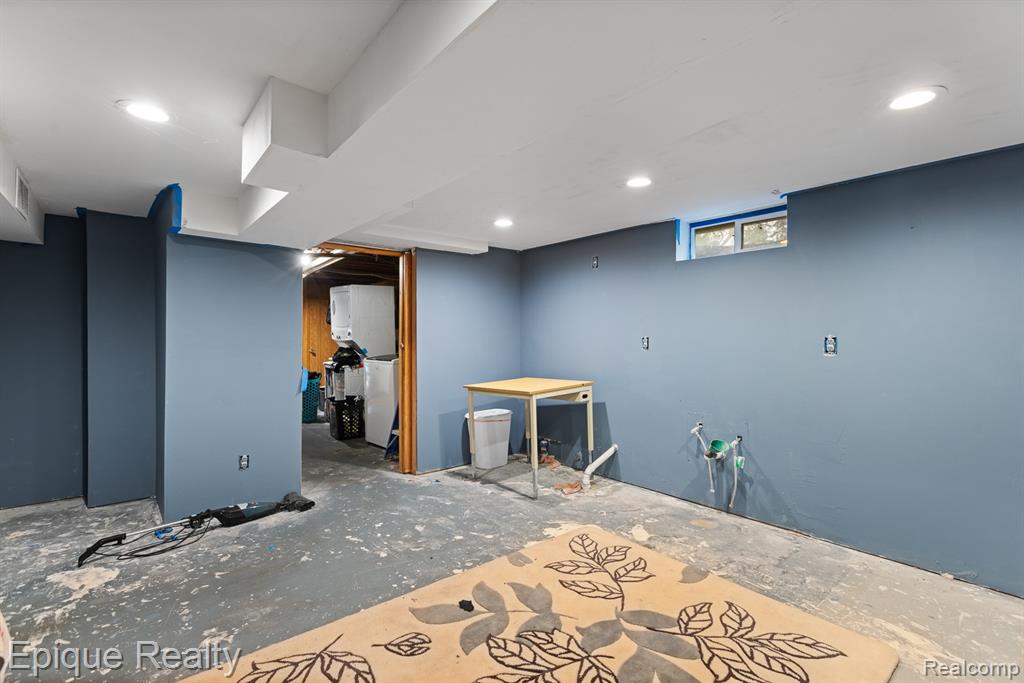 1231 Vine Street