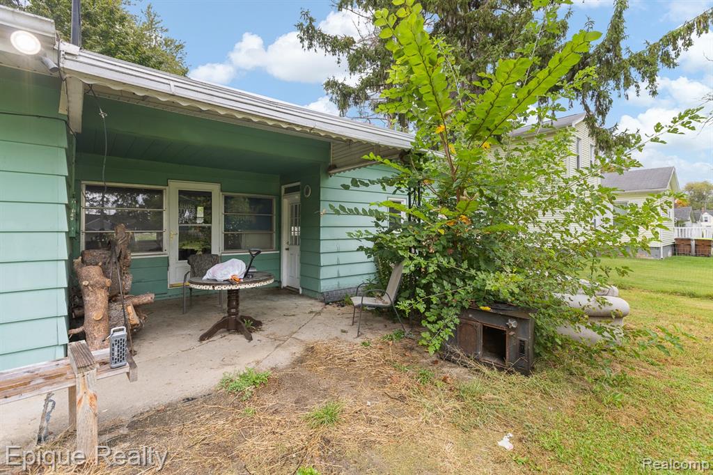 1231 Vine Street