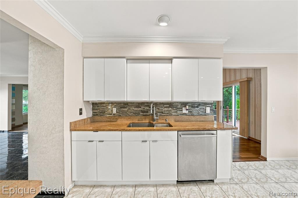 33033 Walnut Lane