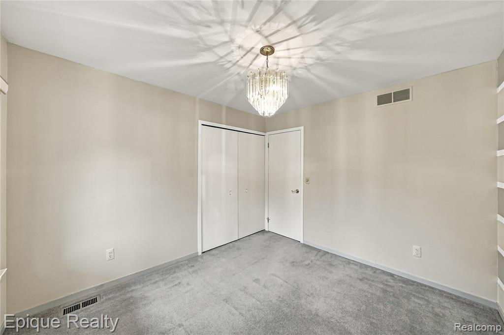 33033 Walnut Lane