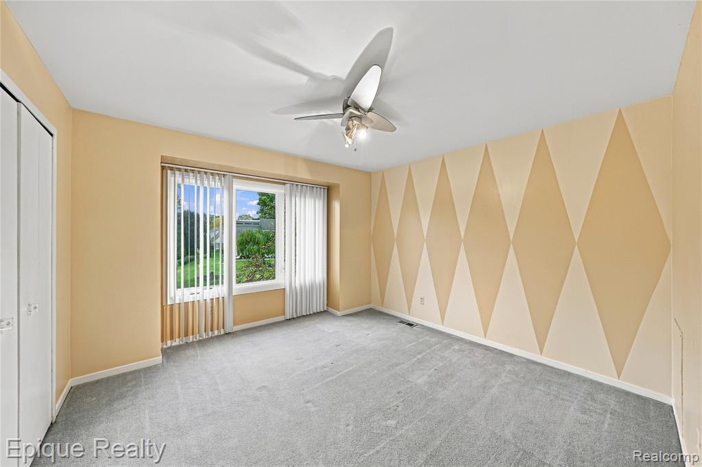 33033 Walnut Lane