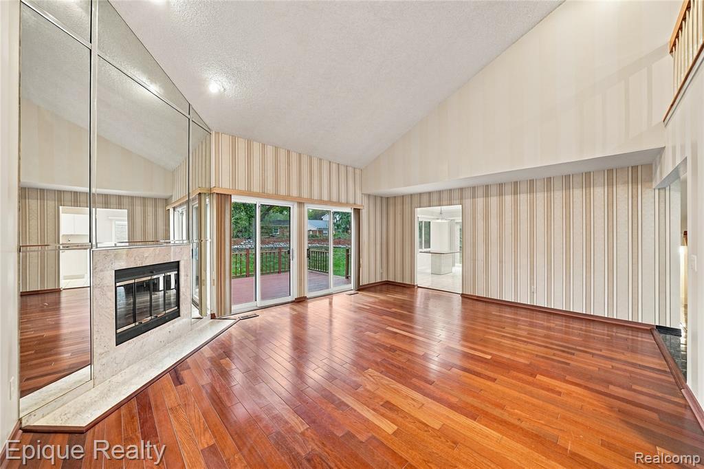 33033 Walnut Lane