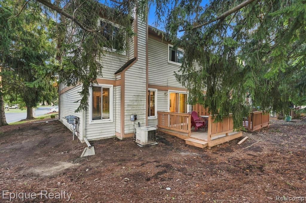 6379 Hunter Pointe Street # 12